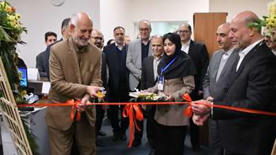 افتتاح تالار افتخارات مرکز اسناد، سمنان شناسی و ادبیات پایداری کتابخانه مرکزی و مرکز اسناد دانشگاه سمنان 